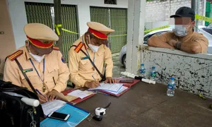 Lái ôtô vượt đèn đỏ có thể bị phạt 18-20 triệu đồng